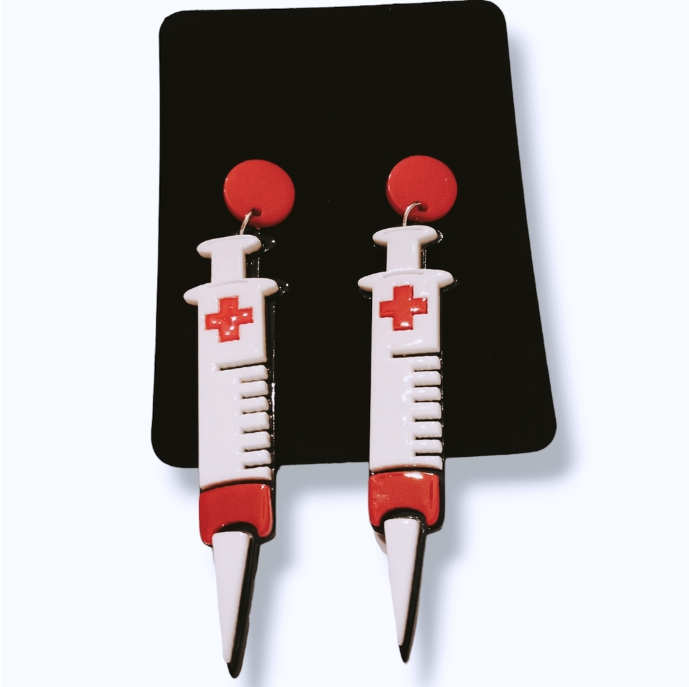 Fun Doctor earrings white and red